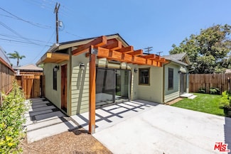 418 N Frederic St, Burbank, CA 91505