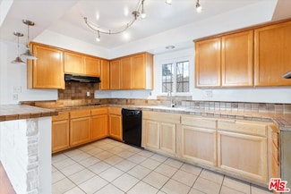 3402 Baltic Ave, Long Beach, CA 90810