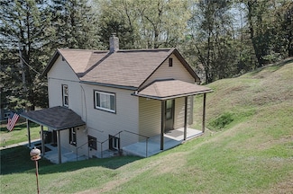 1326 Hessler St, Nanty Glo, PA 15943