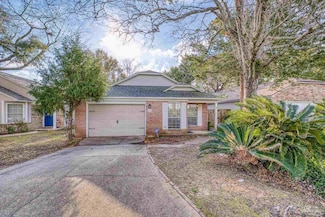 4116 Coppertree Ln, Pensacola, FL 32504