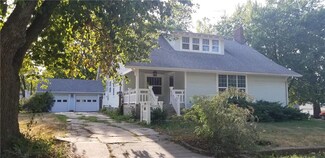 100 S Forest St, Jamesport, MO 64648