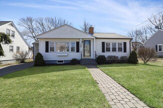 259 Westhill Ave, Somerset, MA 02726