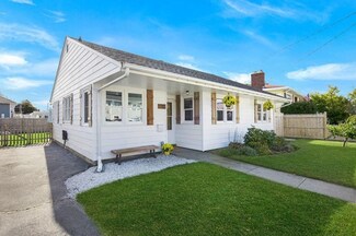 76 Brookline Ave, Hull, MA 02045