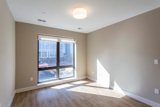 33 Rogers St Unit 609, Cambridge, MA 02142