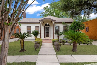 1717 W Summit Ave, San Antonio, TX 78201