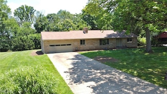 3220 Hilltop Rd, Zanesville, OH 43701