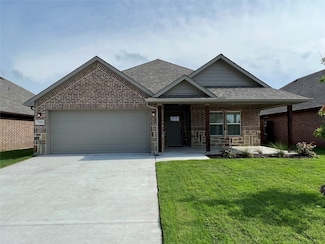708 Tippit Ln, Greenville, TX 75402