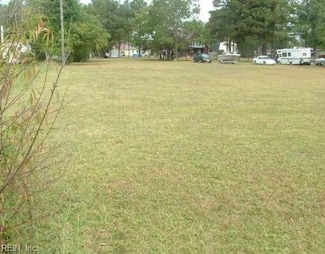 2028 Holland Rd, Suffolk, VA 23434