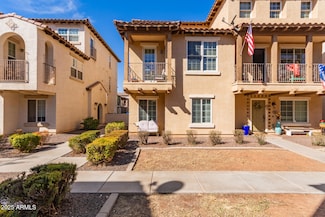 925 S Storment Ln, Gilbert, AZ 85296