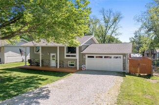 622 Meyer St, Lebanon, IL 62254
