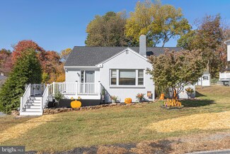 1509 Sommers Ln, Upper Chichester, PA 19014