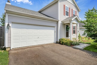 2181 N Stonehedge Ct, Round Lake Beach, IL 60073
