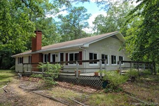 65 Spencer Ln, Weems, VA 22576