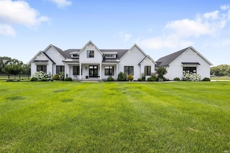 53415 County Road 35, Middlebury, IN 46540