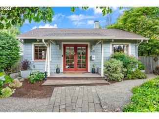 3835 SE Crystal Springs Blvd, Portland, OR 97202