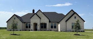 311 Motega Ct, Waxahachie, TX 75165