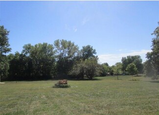 1525 Thornton St, Leavenworth, KS 66048