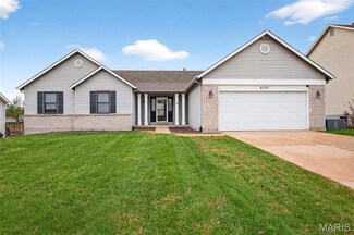 2737 Red Cedar Parc Dr S, O Fallon, MO 63368