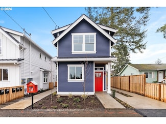 7956 SE Cooper St Unit A, Portland, OR 97206