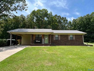 417 Scarlet Dr, Hamilton, AL 35570