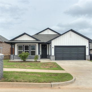 17813 Morning Sky Ct, Edmond, OK 73012