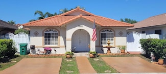 9839 NW 128th Ln, Hialeah, FL 33018
