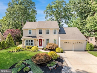 33 Whitechapel Dr, Mount Laurel, NJ 08054