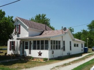 634 S Newton St, Goodland, IN 47948