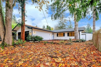 2314 NE Wyoming St, Bremerton, WA 98310