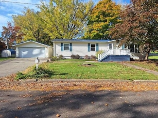 716 Rogers Ave, Viroqua, WI 54665