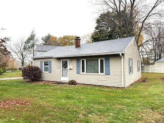 11 Westview Dr, Wallingford, CT 06492