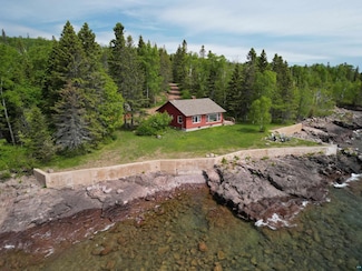 6108 Rollins Creek Rd, Tofte, MN 55615