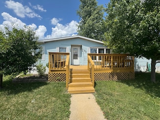 23 N Maple St, Manteno, IL 60950