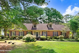 1505 Saint James Place, Kinston, NC 28504