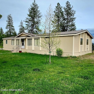 8158 N Vogt Rd, Hauser, ID 83854