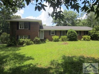 25 Oak Cir, Hull, GA 30646