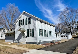134 N Wilson Ave, Jefferson, WI 53549