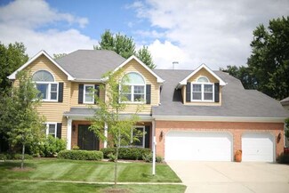1315 Eagle Brook Dr, Geneva, IL 60134