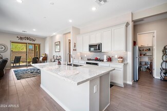 14021 W Desert Flower Dr, Goodyear, AZ 85395