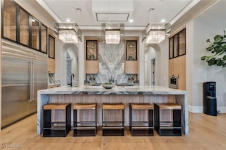 5 Wood Creek Ct, Las Vegas, NV 89141