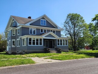217 & 219 W Emma St, Slater, MO 65349