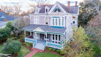 200 Saint Charles Ave, Natchez, MS 39120