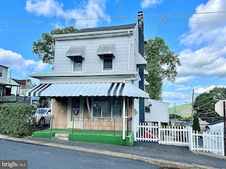 27 N 19th St, Ashland, PA 17921
