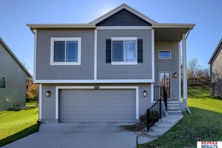 13911 Wood Valley Dr, Omaha, NE 68142