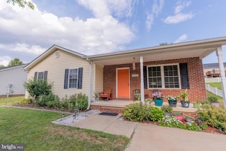 1114 Ashby St, Front Royal, VA 22630