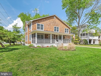 327 Oakwood St, Bethany Beach, DE 19930