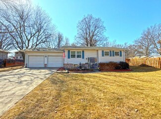 304 Johnson Dr, Shenandoah, IA 51601