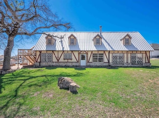805 Wanta Hideaway, Spicewood, TX 78669
