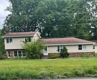 1733 W Marquette Woods Rd, Stevensville, MI 49127
