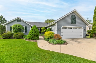 28715 Sunflower Ln, Waterford, WI 53185
